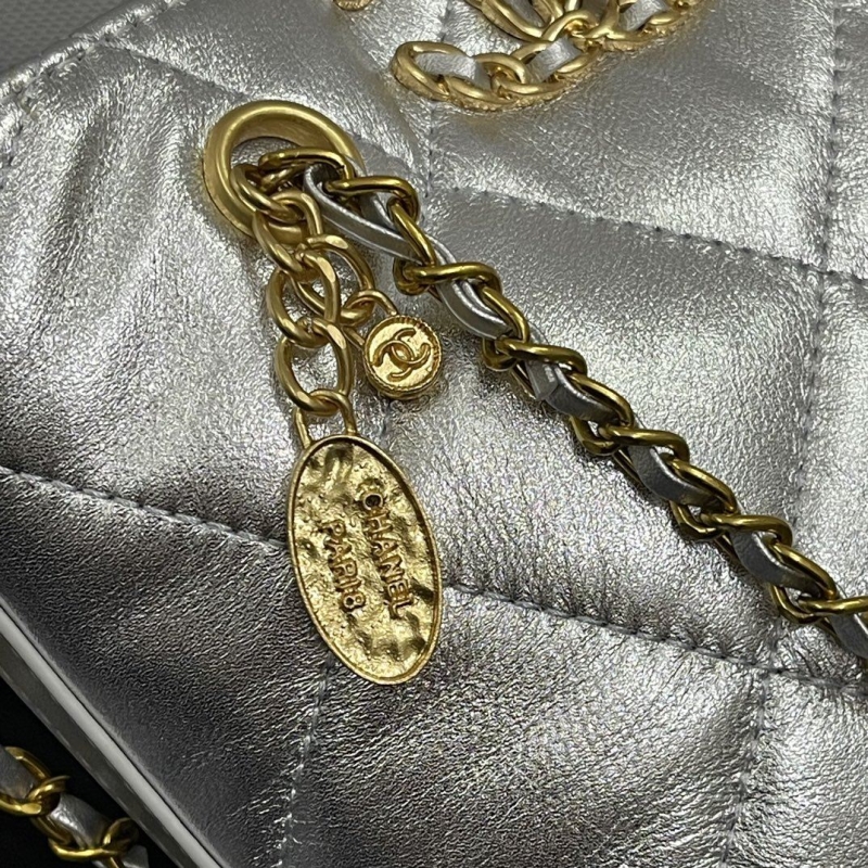 Ch**el bucket bags